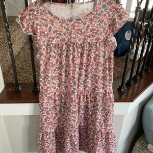 Disty floral tiered dress. Size l.